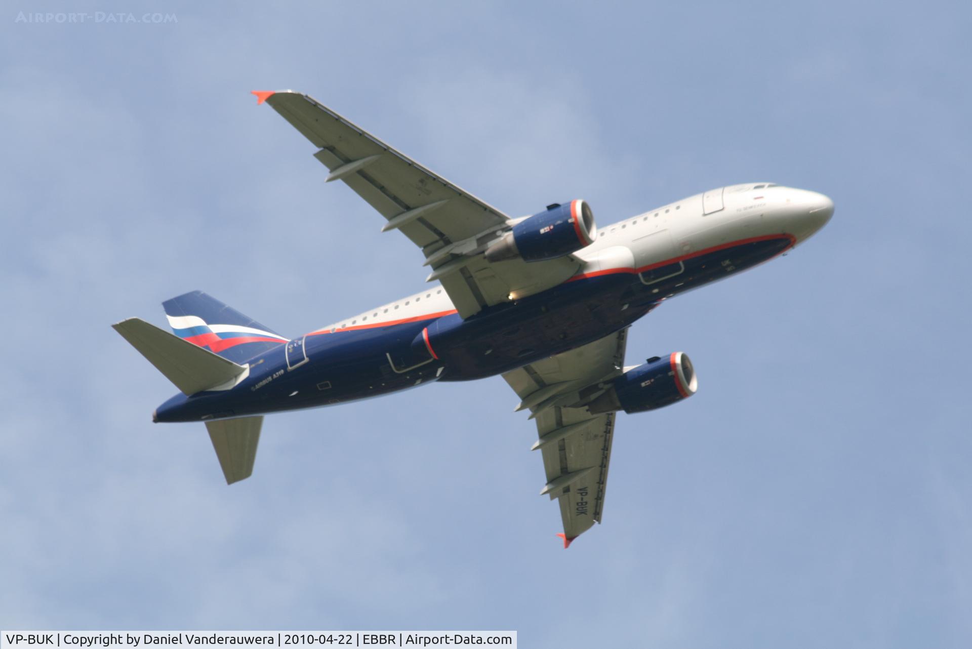 VP-BUK, 2007 Airbus A319-112 C/N 3281, Flight SU236 is climbing from RWY 07R