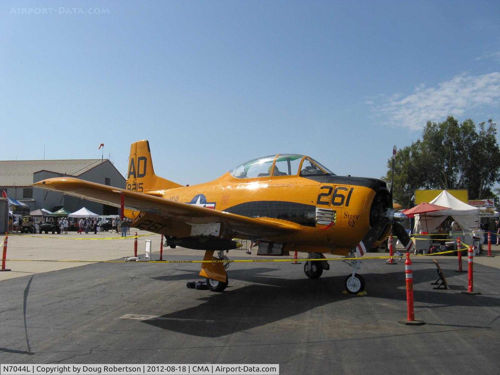N7044L, 1955 North American T-28B Trojan C/N 200-286 (138215), 1955 North American T-28B TROJAN 'Susie Q II', Wright R-1820-86 9 cylinder 1,425 Hp