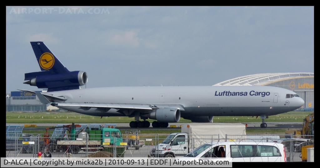 D-ALCA, 1998 McDonnell Douglas MD-11F C/N 48781, Taxiing