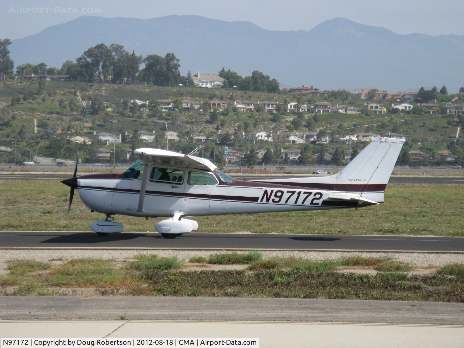 N97172, 1984 Cessna 172P C/N 17276162, 1984 Cessna 172P SKYHAWK, Lycoming O-320-D2J 160 Hp, taxi