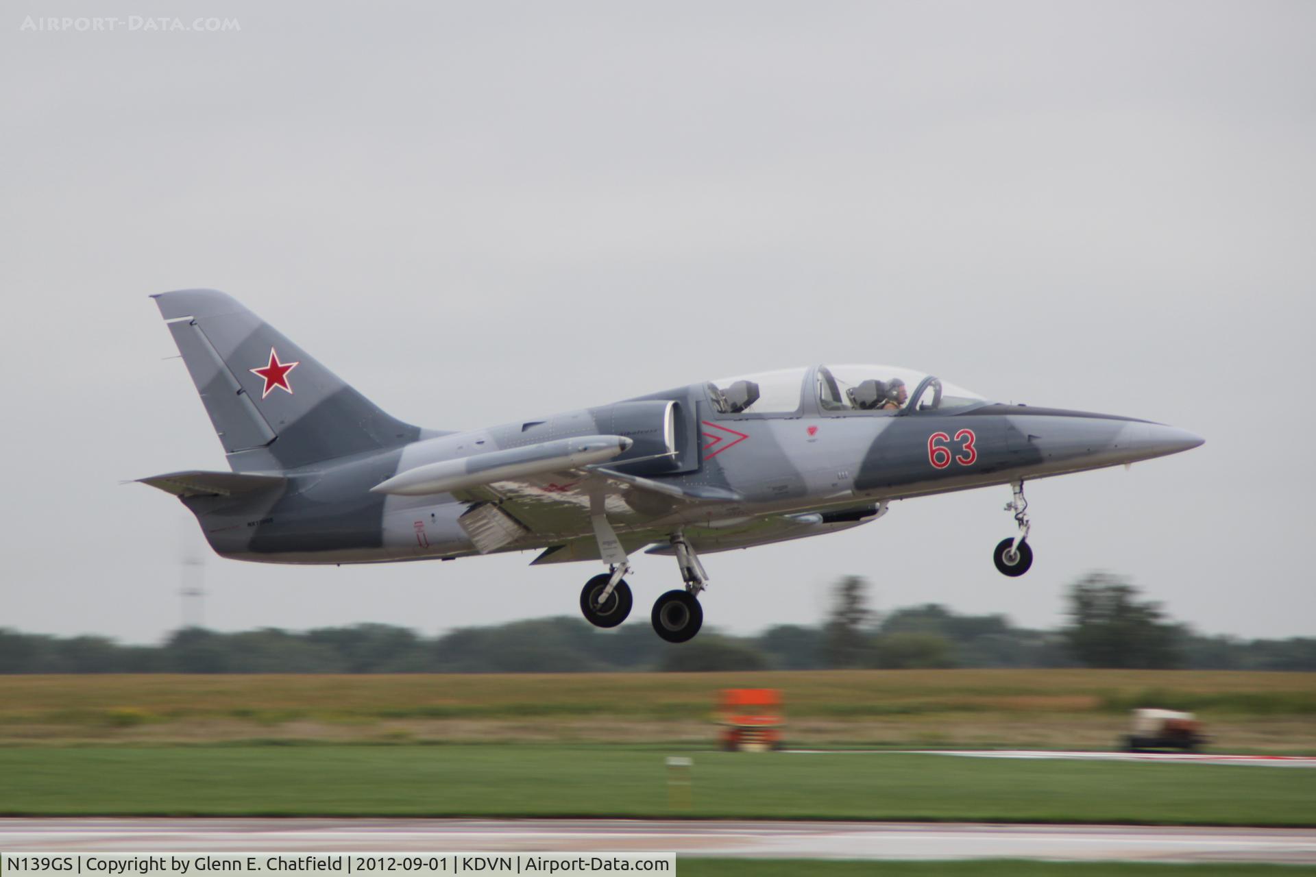 N139GS, Aero L-39C Albatros C/N 432833, Quad Cities Air Show departure