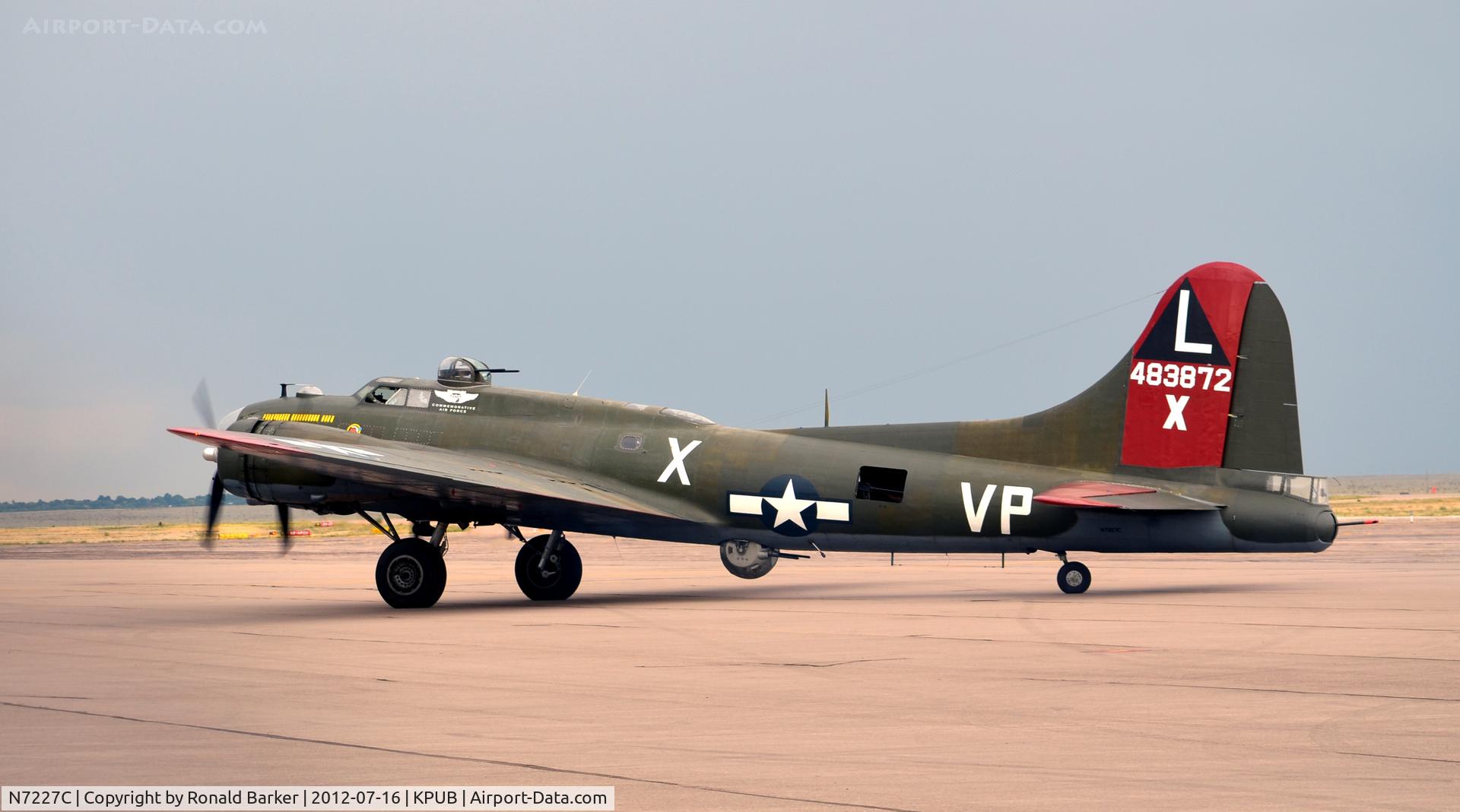 N7227C, 1944 Boeing B-17G Fortress C/N 32513, Taxi B-17G