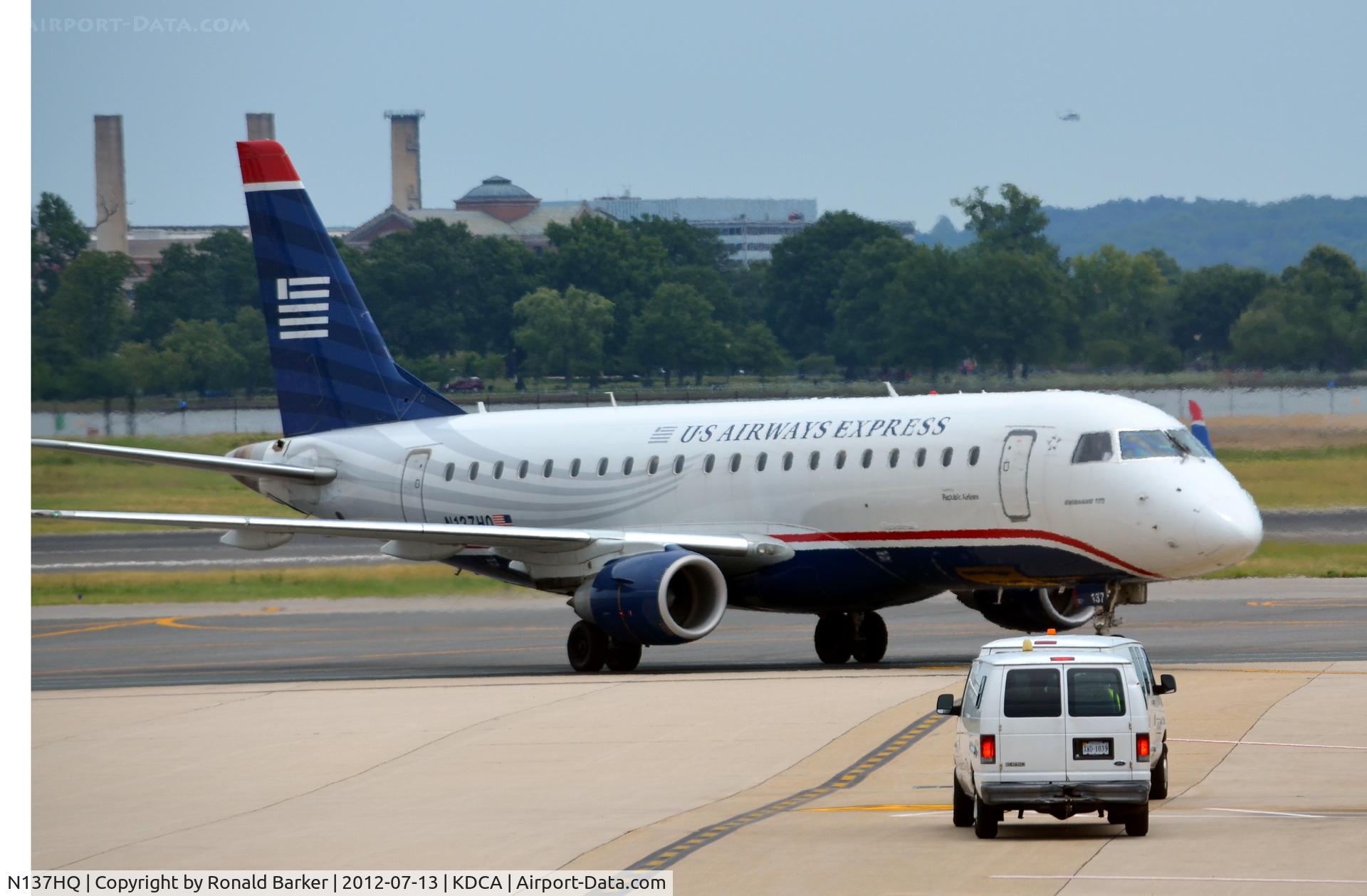 N137HQ, 2008 Embraer 175LR (ERJ-170-200LR) C/N 17000231, Taxi DCA
