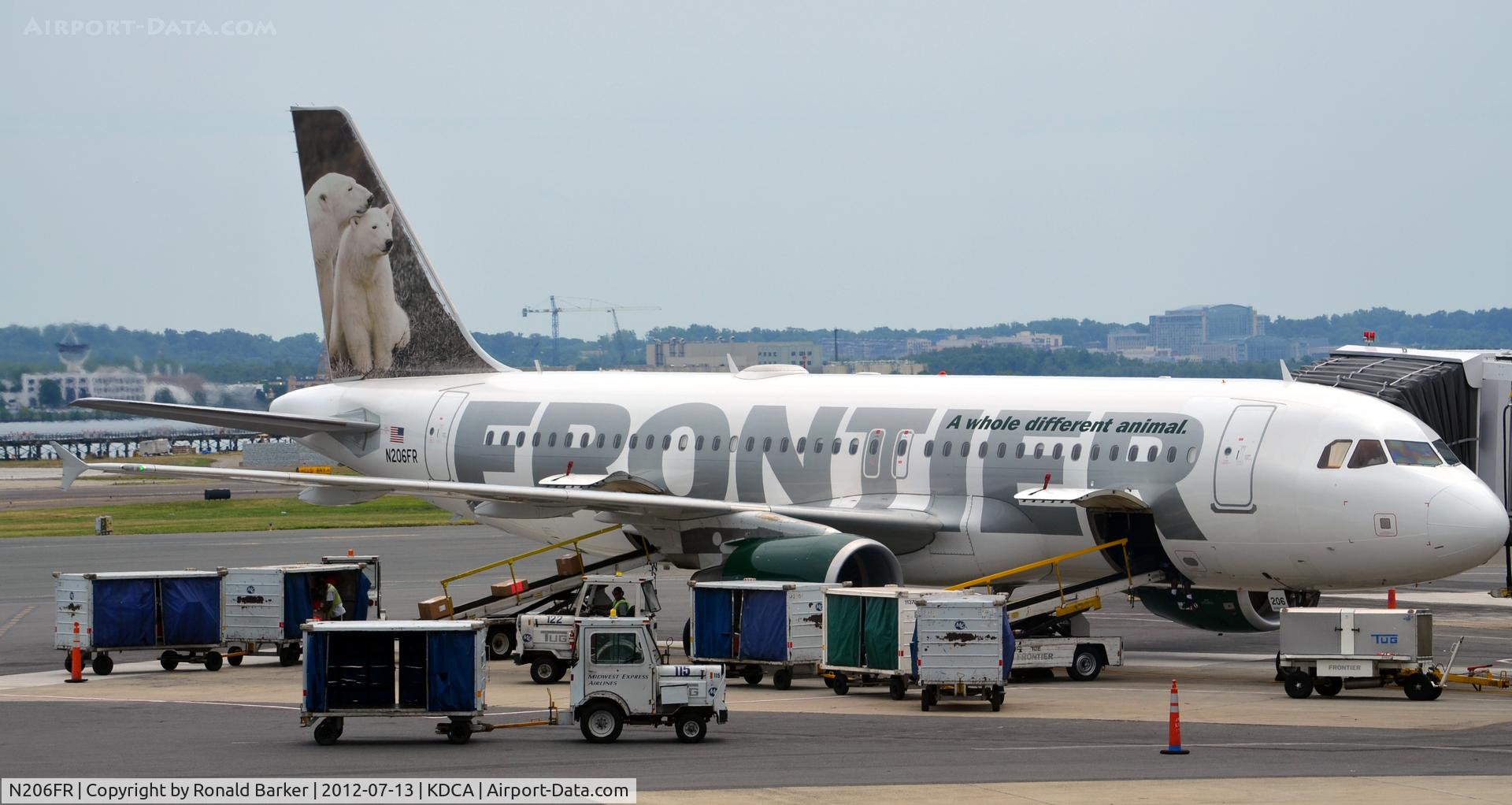 N206FR, 2010 Airbus A320-214 C/N 4272, DCA, VA