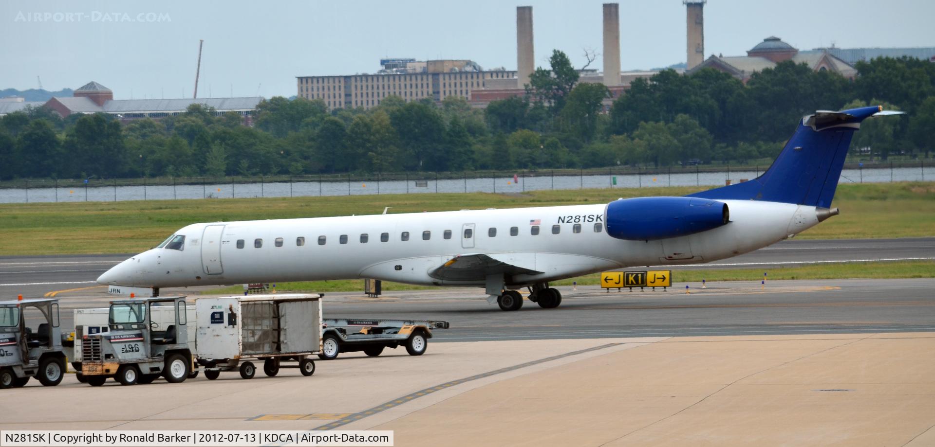 N281SK, 2001 Embraer ERJ-145LR (EMB-145LR) C/N 145391, Taxi DCA