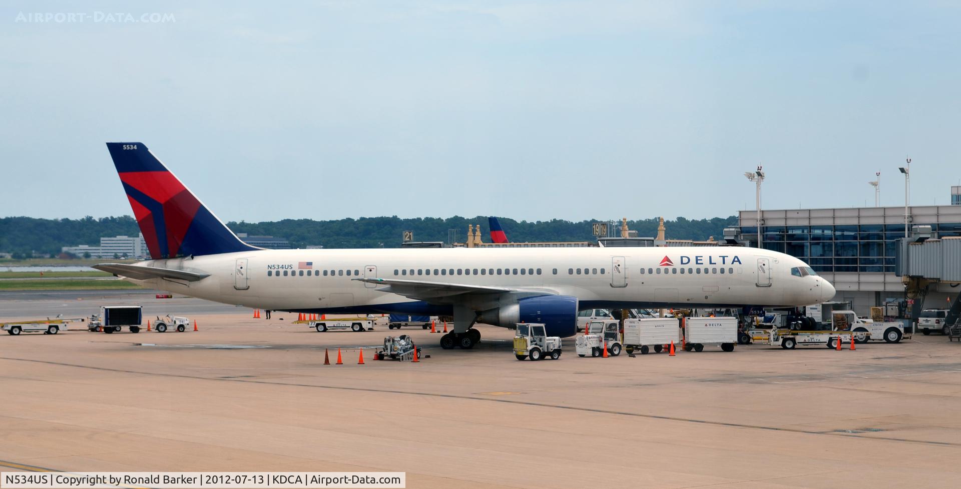 N534US, 1988 Boeing 757-251 C/N 24265, DCA, VA