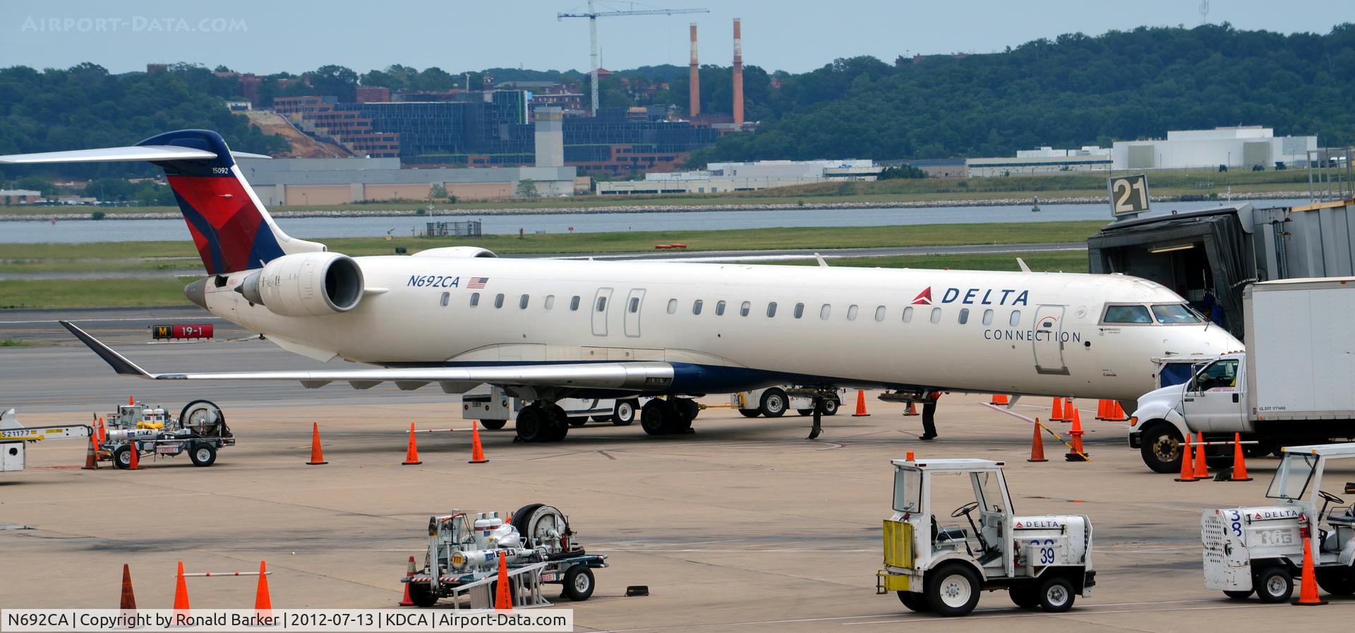 N692CA, 2006 Bombardier CRJ-900ER (CL-600-2D24) C/N 15092, DCA, VA
