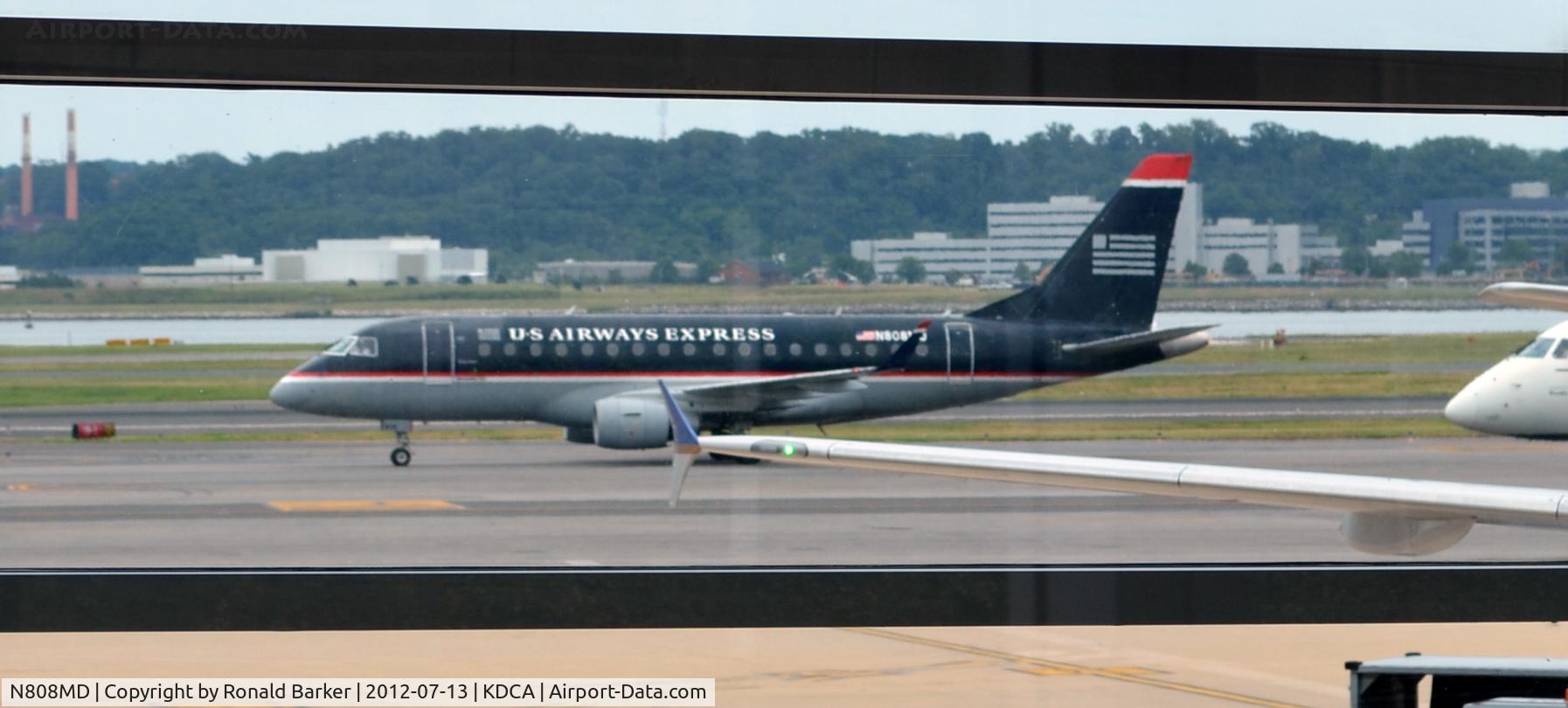 N808MD, 2004 Embraer 170SU (ERJ-170-100SU) C/N 17000021, Taxi DCA