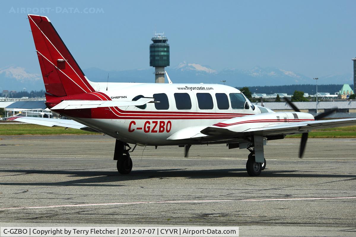 C-GZBO, Piper PA-31-350 Chieftain C/N 31-8252048, Piper PA-31-350, c/n: 31-8252048