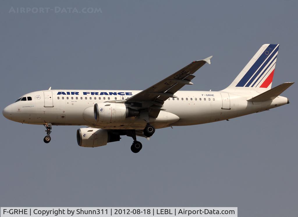 F-GRHE, 1999 Airbus A319-111 C/N 1020, Landing rwy 25R