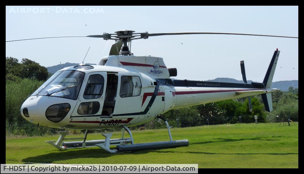 F-HDST, Aerospatiale AS-350BA Ecureuil C/N 2110, Parked