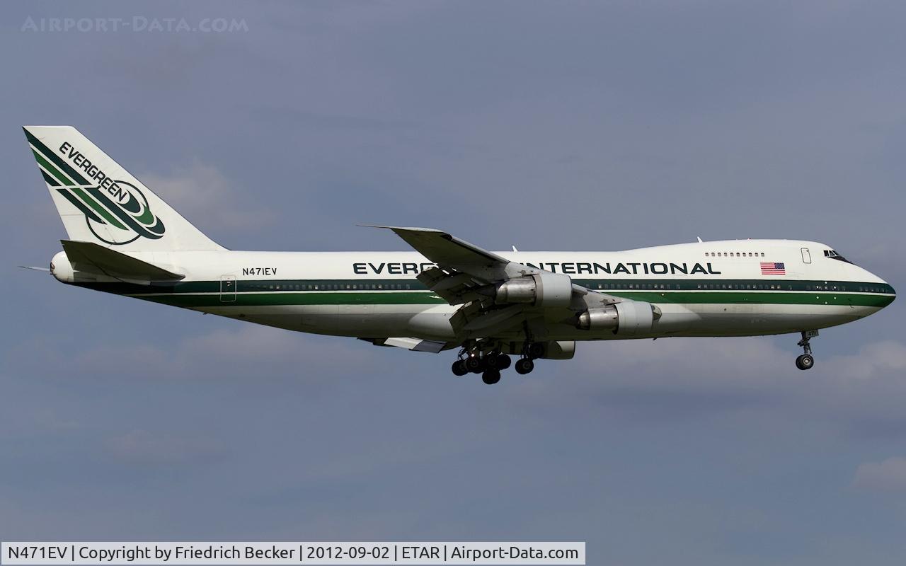 N471EV, 1973 Boeing 747-273C C/N 20651, on final RW09