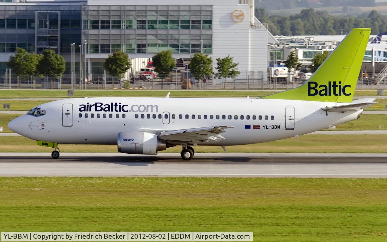 YL-BBM, 1992 Boeing 737-522 C/N 26680, departure from Munich