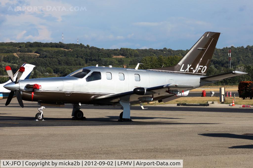 LX-JFO, 2007 Socata TBM-850 C/N 422, Parked