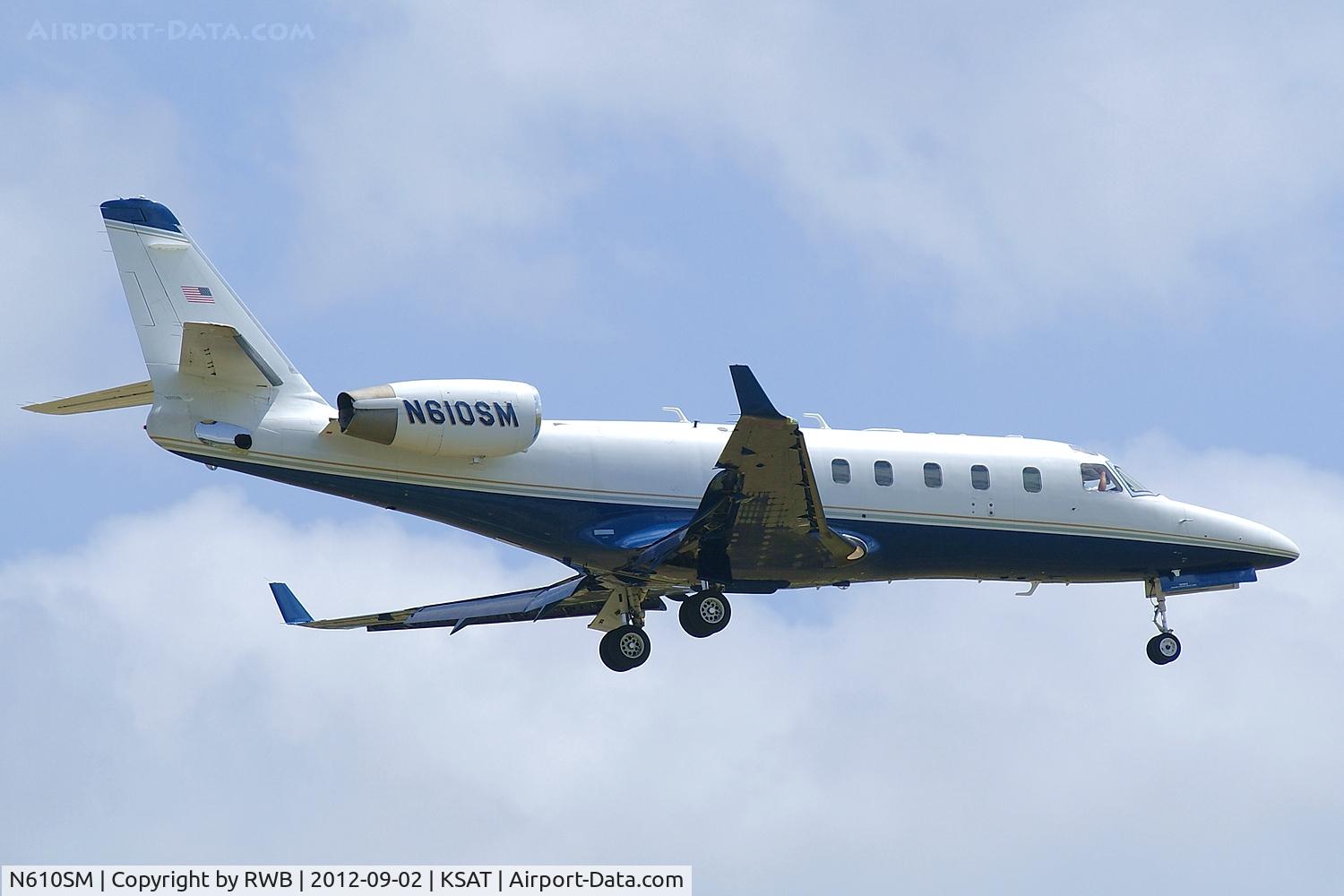 N610SM, 1998 Israel Aircraft Industries ASTRA SPX C/N 101, On approach 12R
