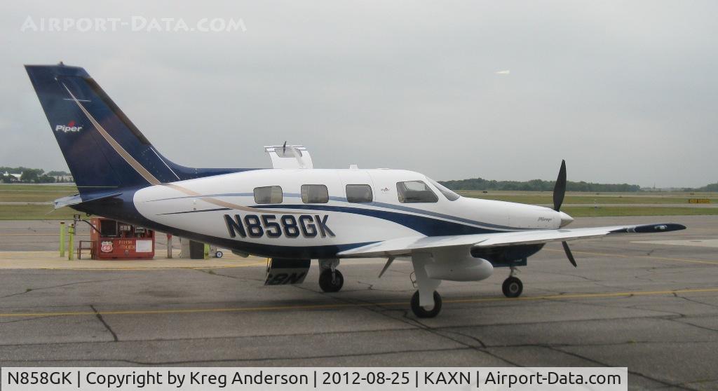 N858GK, 2012 Piper PA-46-350P Malibu Mirage C/N 4636542, Piper PA-46-350P Mirage at the fuel pump.