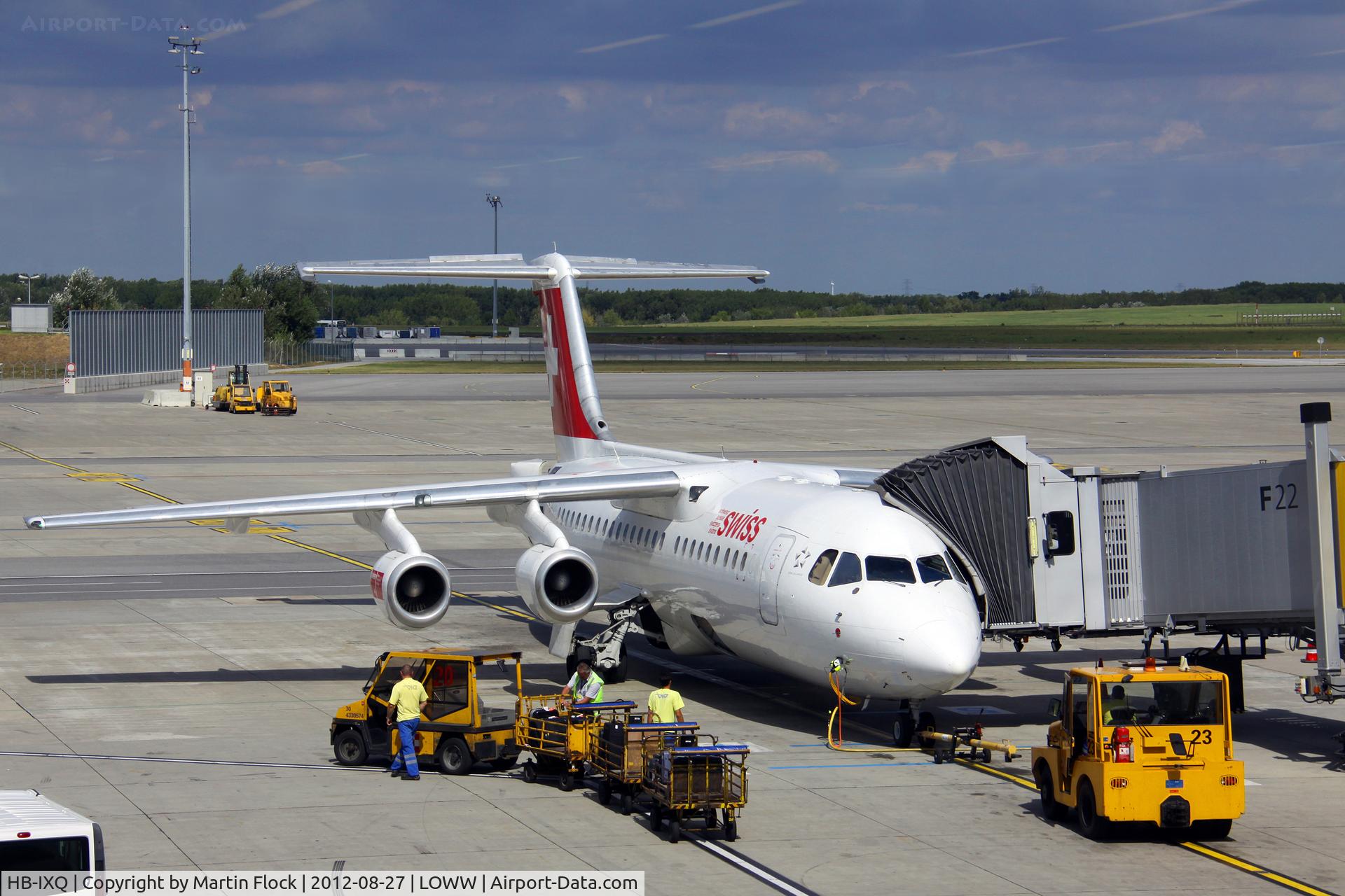 HB-IXQ, 1996 British Aerospace Avro 146-RJ100 C/N E3282, .....