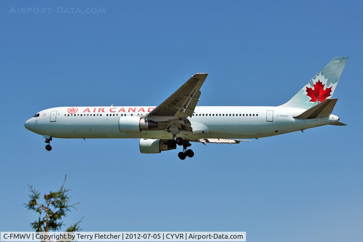 C-FMWV, 1995 Boeing 767-333/ER C/N 25586, 1995 Boeing 767-333ER, c/n: 25586