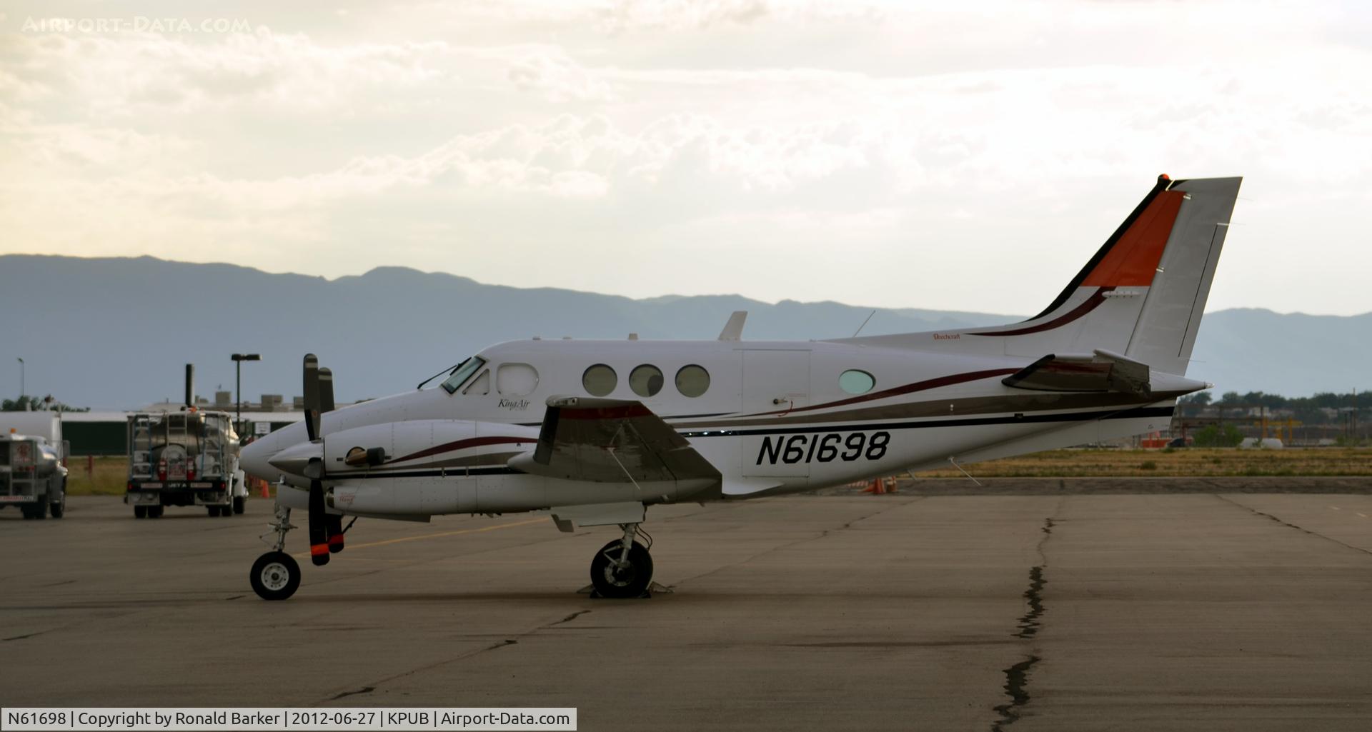 N61698, Raytheon Aircraft Company C90A C/N LJ-1698, Pueblo