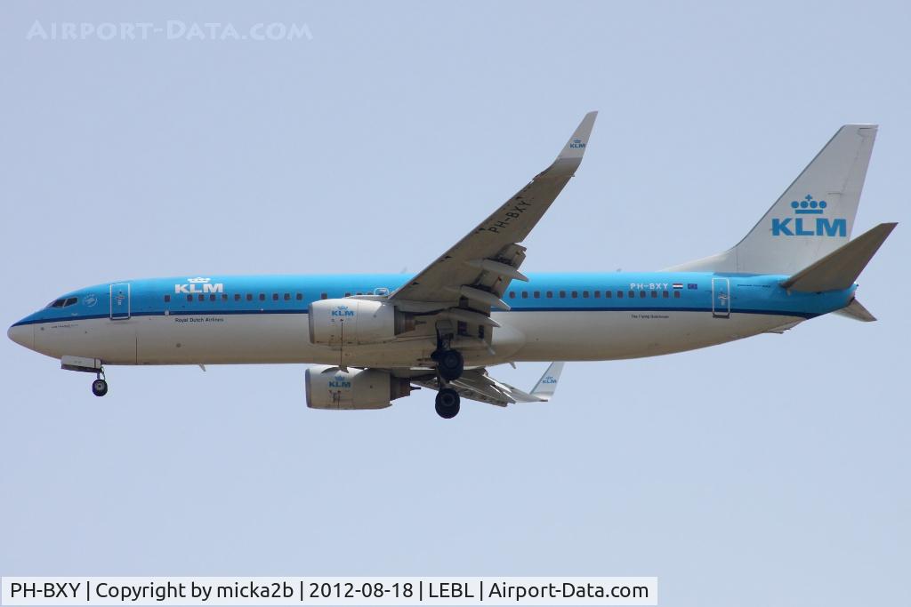PH-BXY, 2008 Boeing 737-8K2 C/N 30372, Landing
