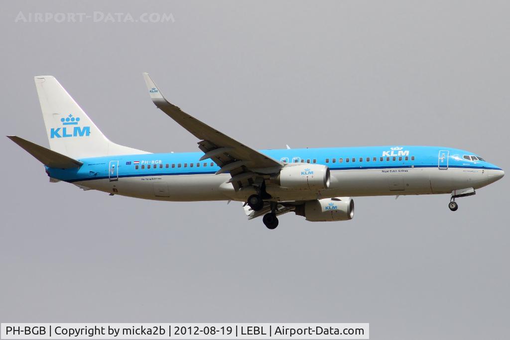 PH-BGB, 2008 Boeing 737-8K2 C/N 37594, Landing