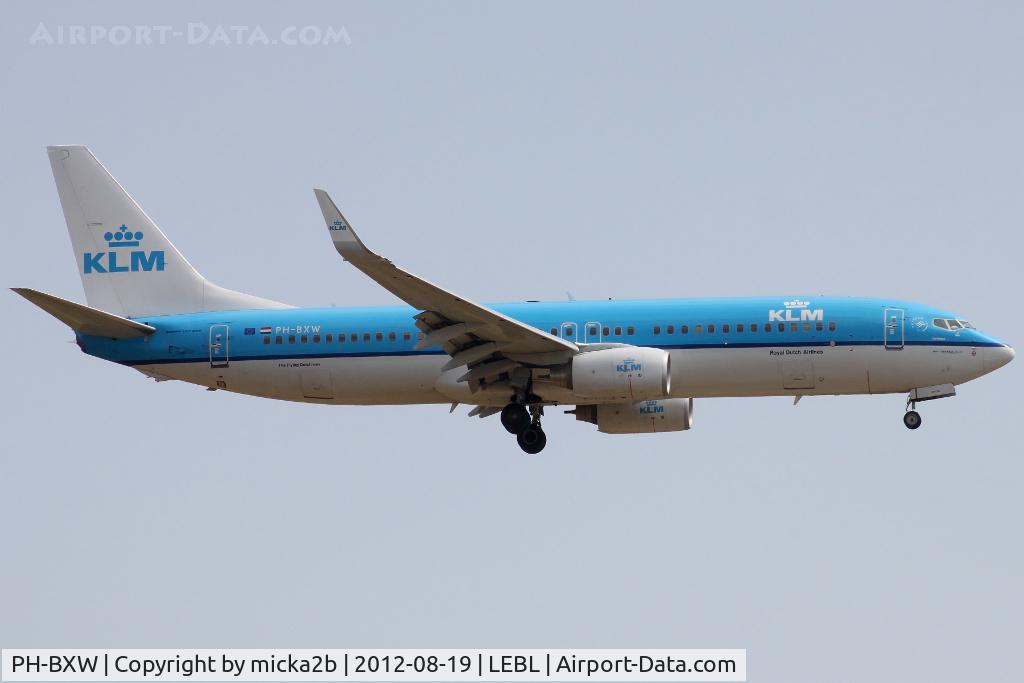 PH-BXW, 2007 Boeing 737-8K2 C/N 30360, Landing
