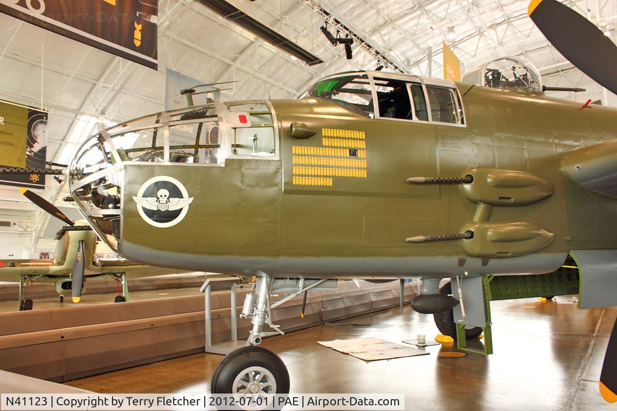 N41123, 1944 North American B-25J Mitchell Mitchell C/N 108-33529, North American B-25J, c/n: 44-30254 with Paul Allen Warbirds