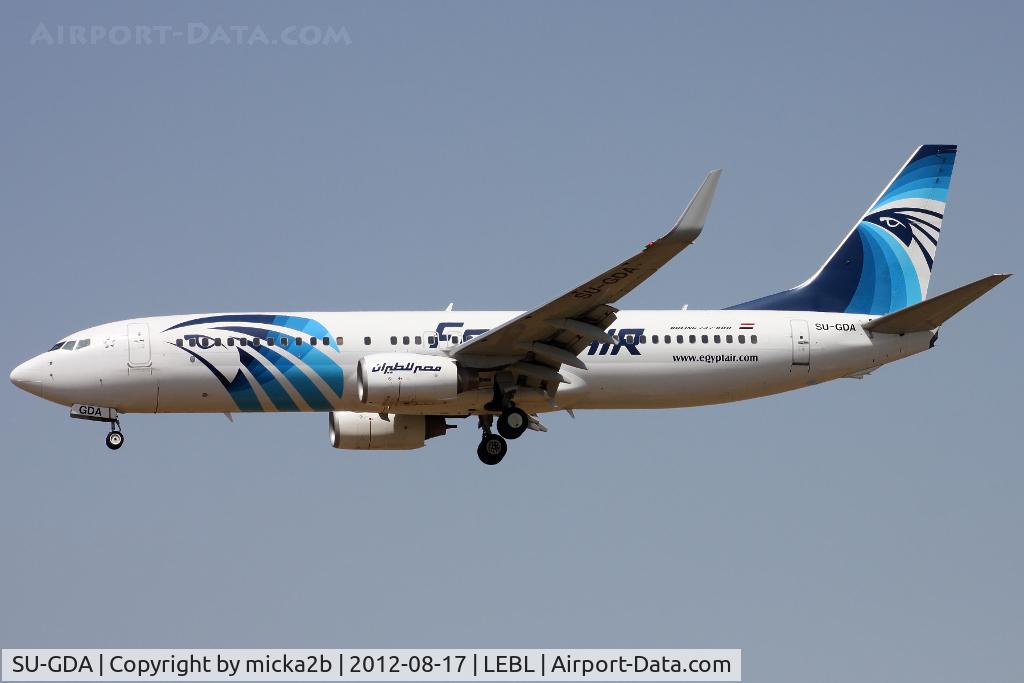 SU-GDA, 2009 Boeing 737-866 C/N 35565, Landing
