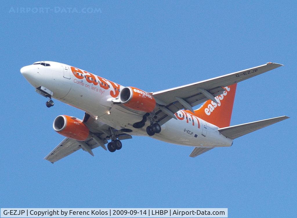 G-EZJP, 2002 Boeing 737-73V C/N 32412, Ferihegy