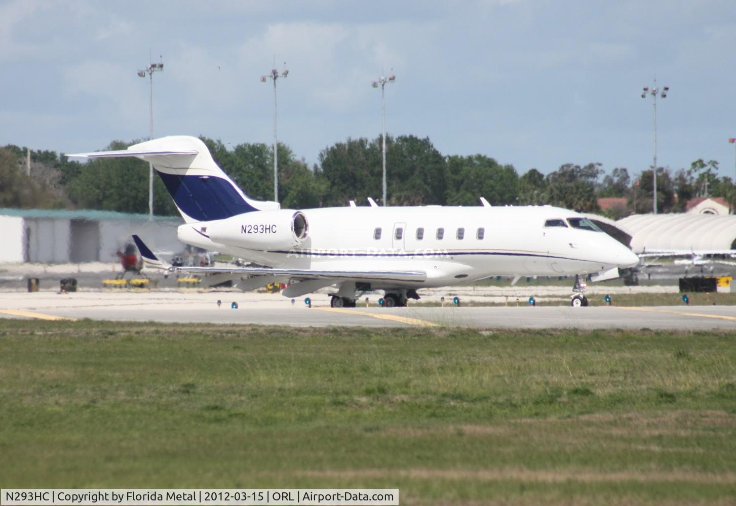 N293HC, 2011 Bombardier Challenger 300 (BD-100-1A10) C/N 20330, Challenger 300