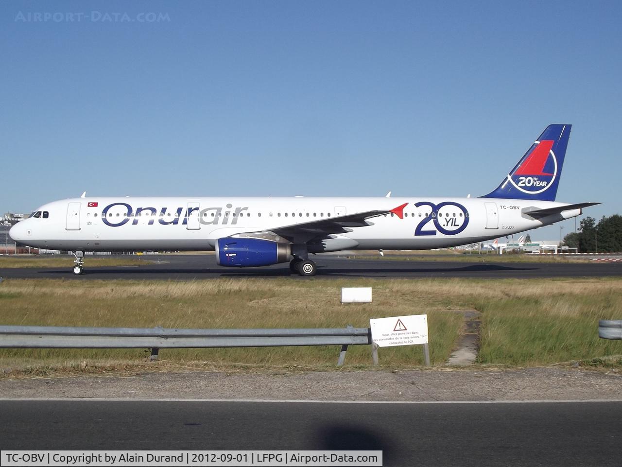 TC-OBV, 1998 Airbus A321-231 C/N 806, Delivered new to BMA as G-MIDA and then leased to Turkish Airlines as TC-JMC from 2005 until 2012 before moving across the apron to Onur Air.