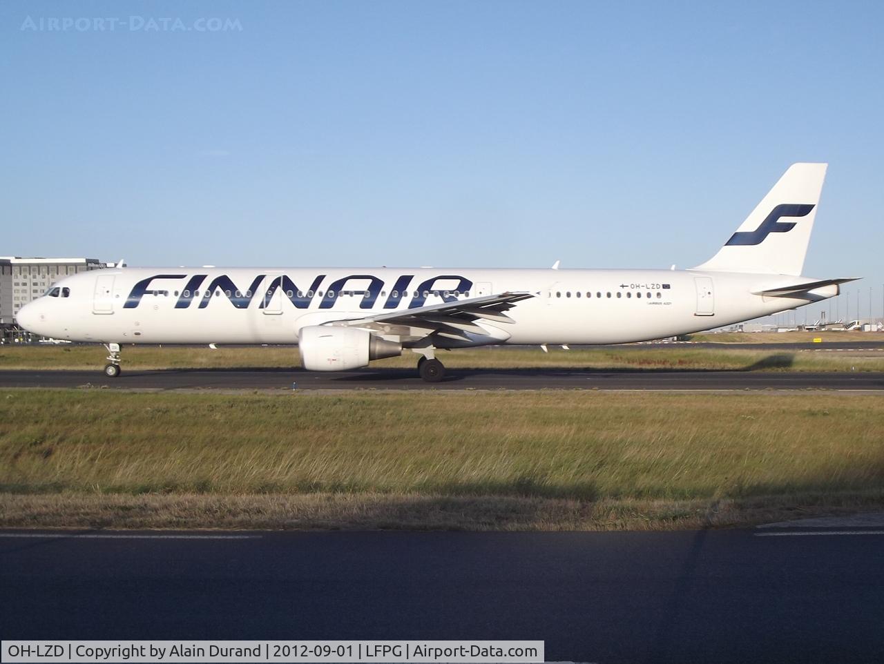 OH-LZD, 2000 Airbus A321-211 C/N 1241, In January 2012, Zulu-Delta was one of the earliest Finnair's fleet members to sport the airline latest livery.