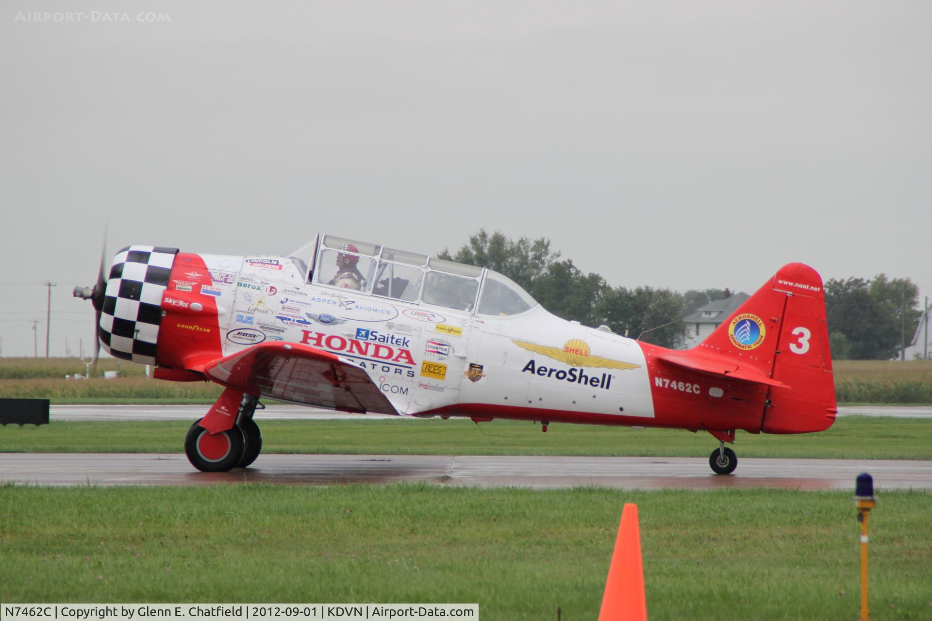 N7462C, North American AT-6B Texan C/N 121-43211, Quad Cities Air Show