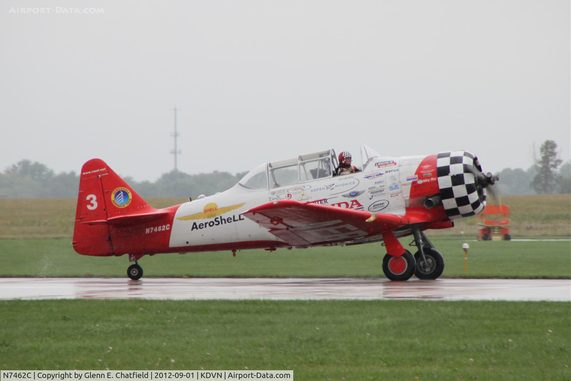 N7462C, North American AT-6B Texan C/N 121-43211, Quad Cities Air Show