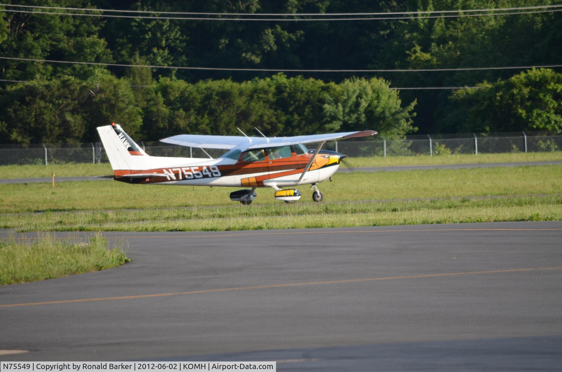 N75549, 1976 Cessna 172N C/N 17267799, Orange