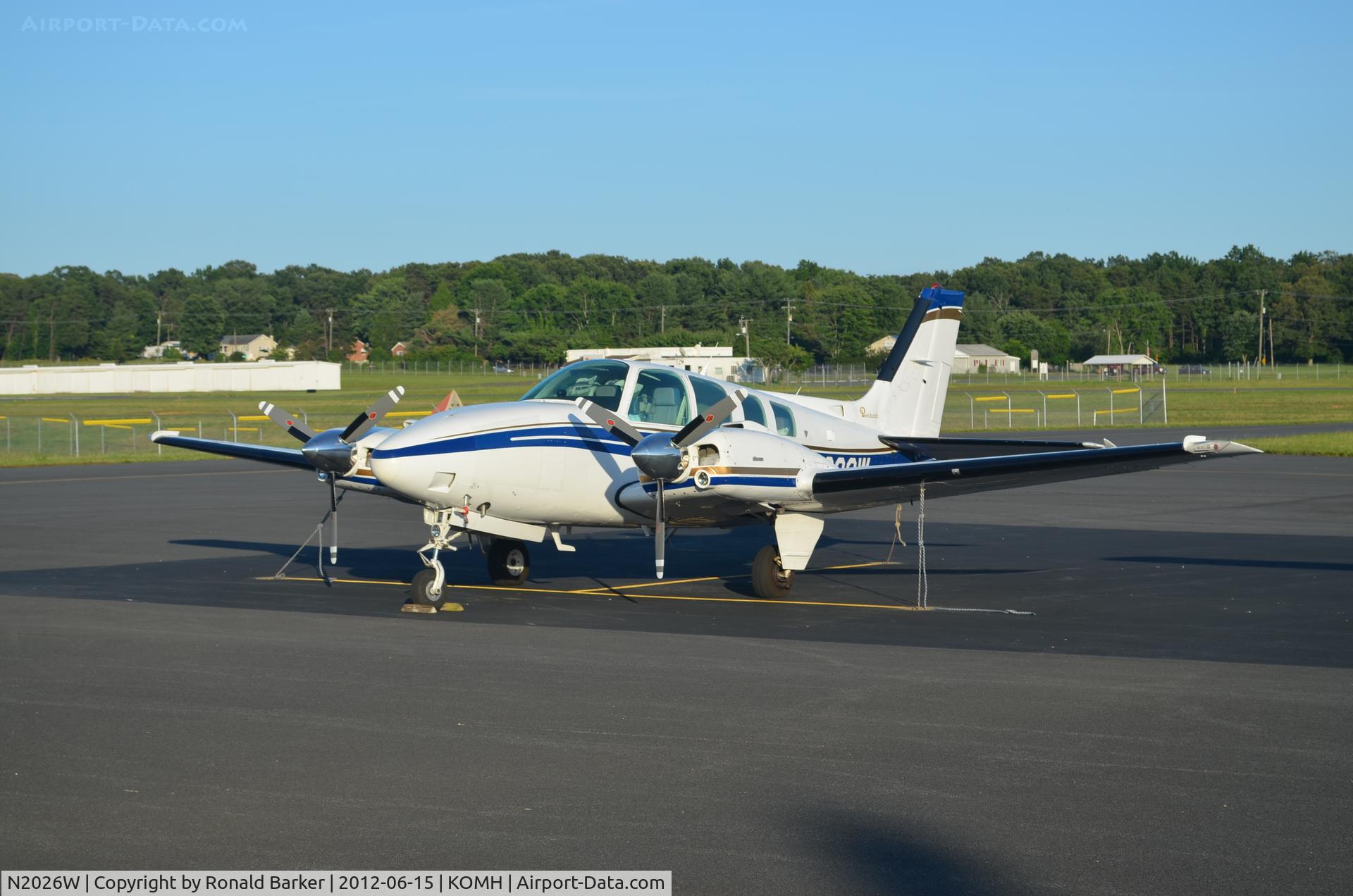N2026W, 1978 Beech 58 Baron C/N TH-976, Orange