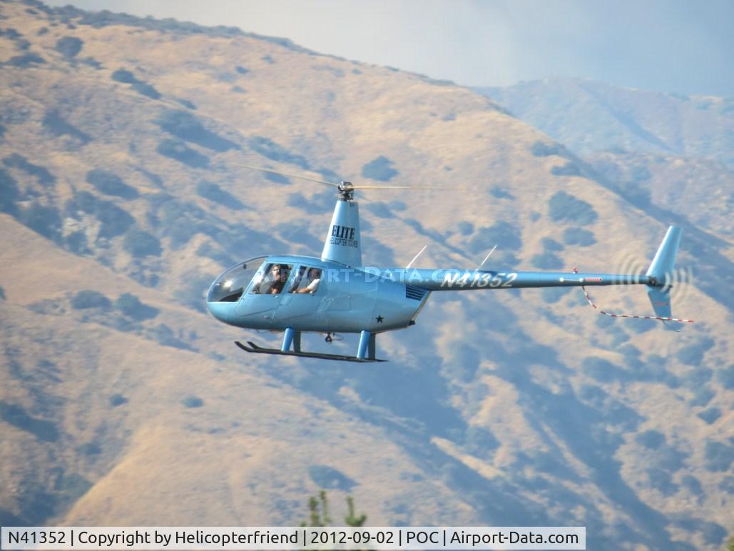 N41352, 2008 Robinson R44 II C/N 12352, Elite Helicopters doing training on the northside training area