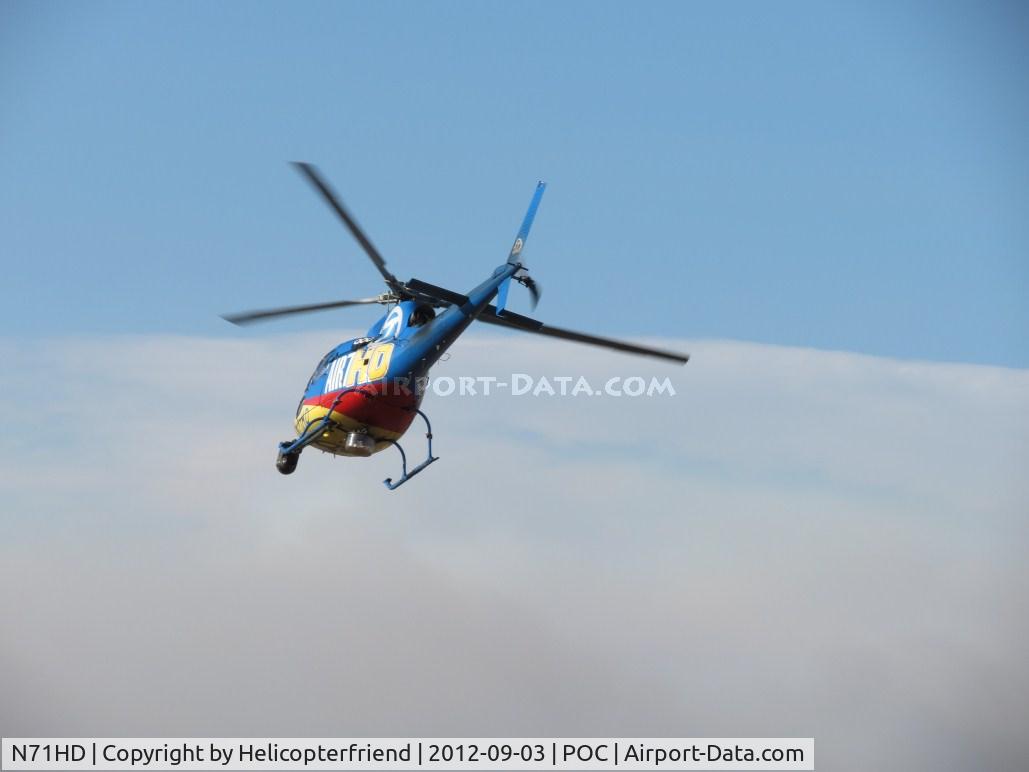 N71HD, 2004 Eurocopter AS-350B-2 Ecureuil Ecureuil C/N 3849, Turning towards the Williams Fire smoke