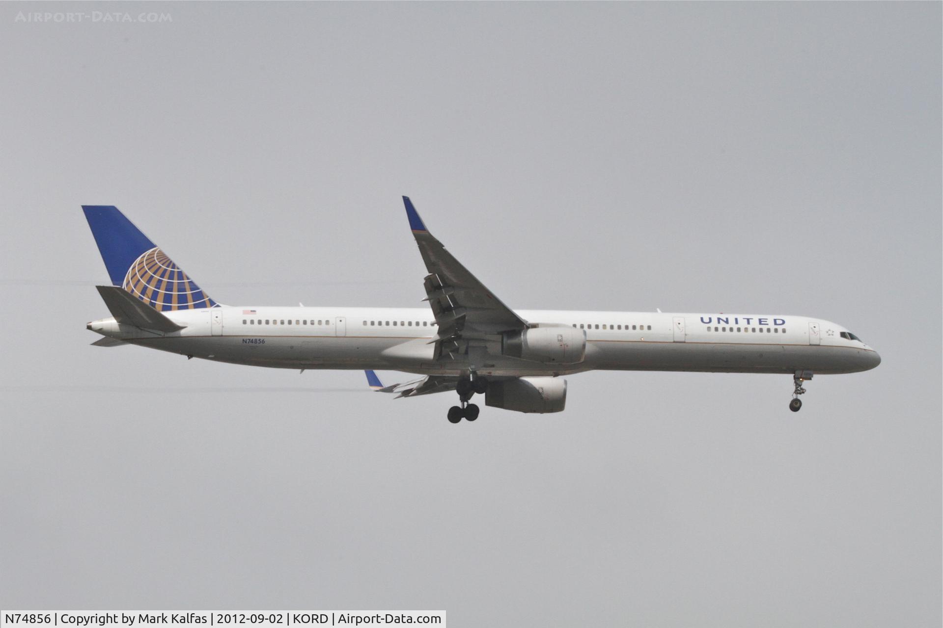 N74856, 2004 Boeing 757-324 C/N 32815, United Boeing 757-324, UAL1702 arriving from KDEN, RWY 10 approach KORD.