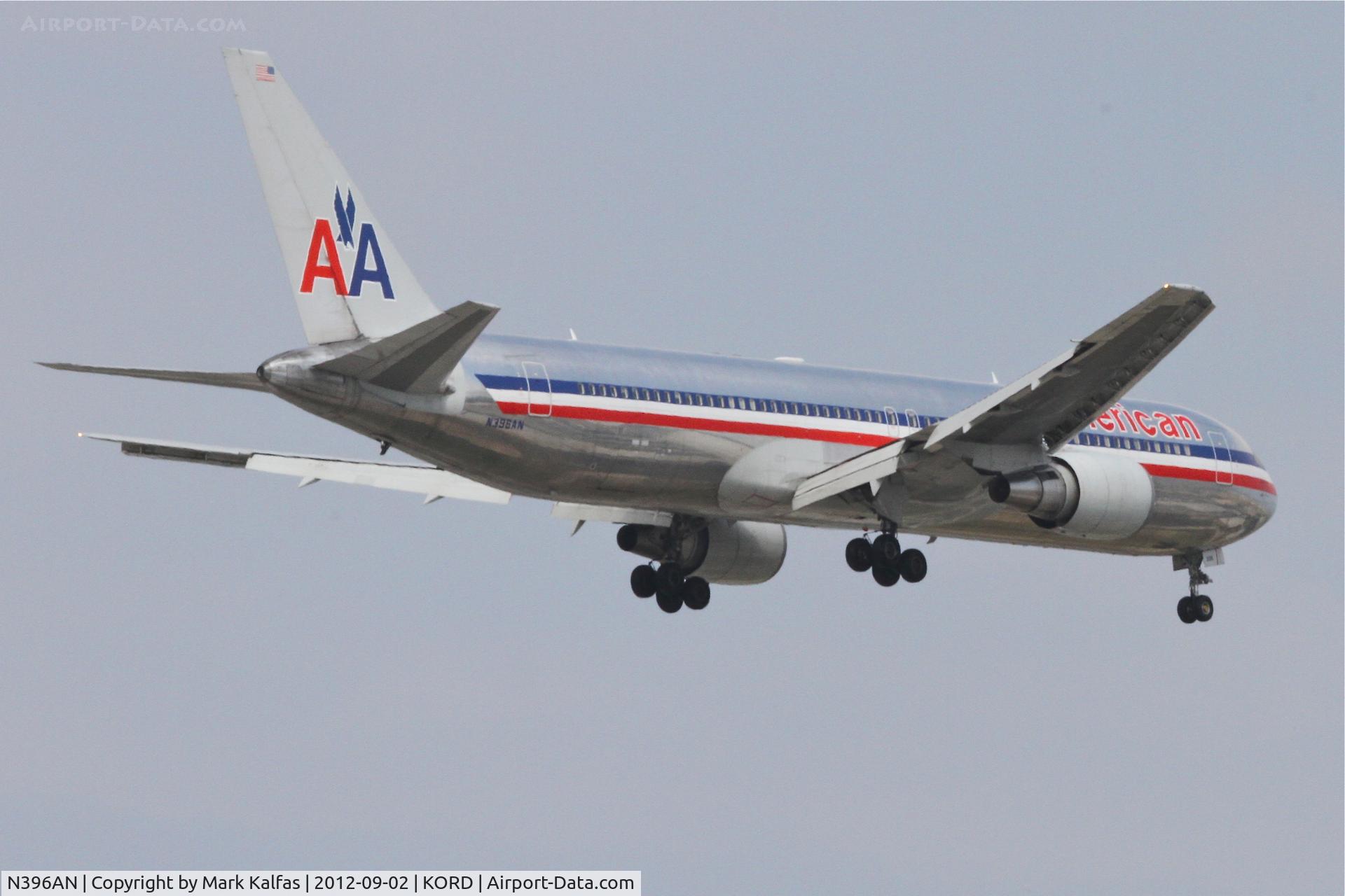 N396AN, 1999 Boeing 767-323/ER C/N 29603, American Airlines Boeing 767-323, AAL41 arriving from Charles de Gaulle/Roissy/LFPG, RWY 10 approach KORD.