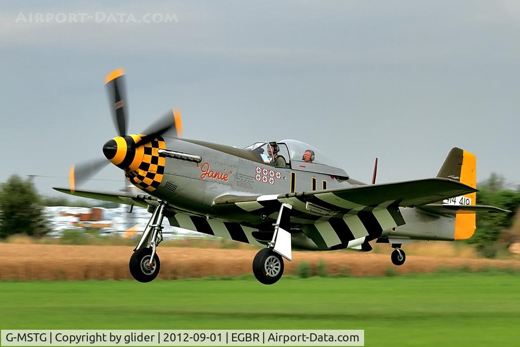 G-MSTG, 1945 North American P-51D Mustang C/N 124-48271, Well judged approach