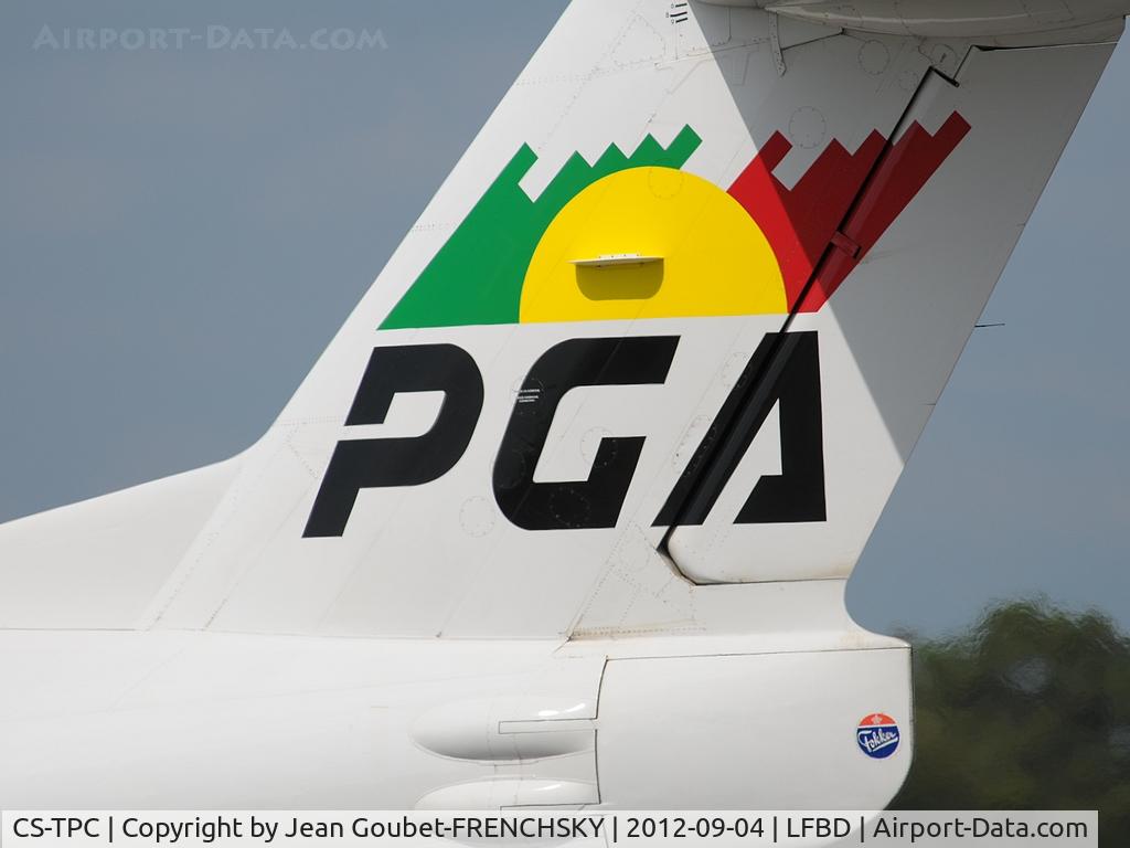 CS-TPC, 1990 Fokker 100 (F-28-0100) C/N 11287, 