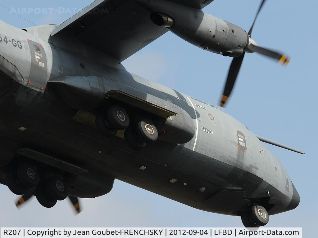 R207, Transall C-160R C/N 210, 64-GG landing 05