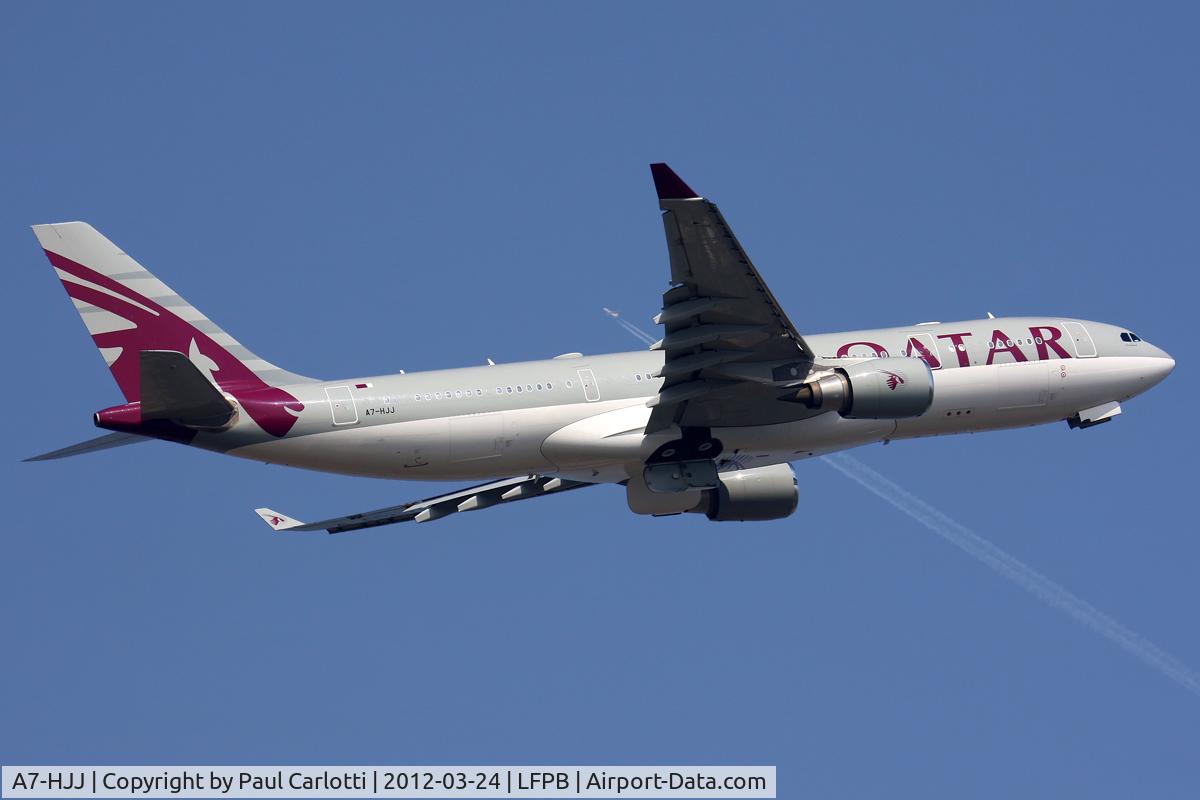 A7-HJJ, 2002 Airbus A330-203 C/N 487, QAF007 blasting away from Rwy 07 for a short hop to Rome.