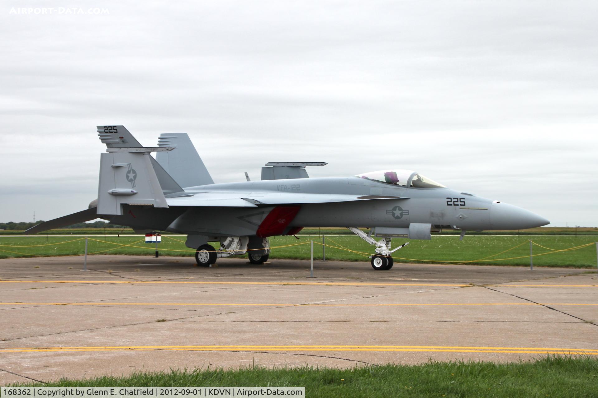 168362, Boeing F/A-18E Super Hornet C/N E-212, Quad Cities Air Show
