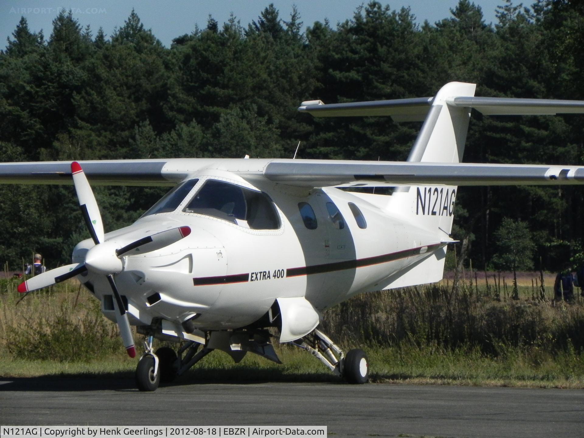 N121AG, 2001 Extra EA-400 C/N 03, Fly In