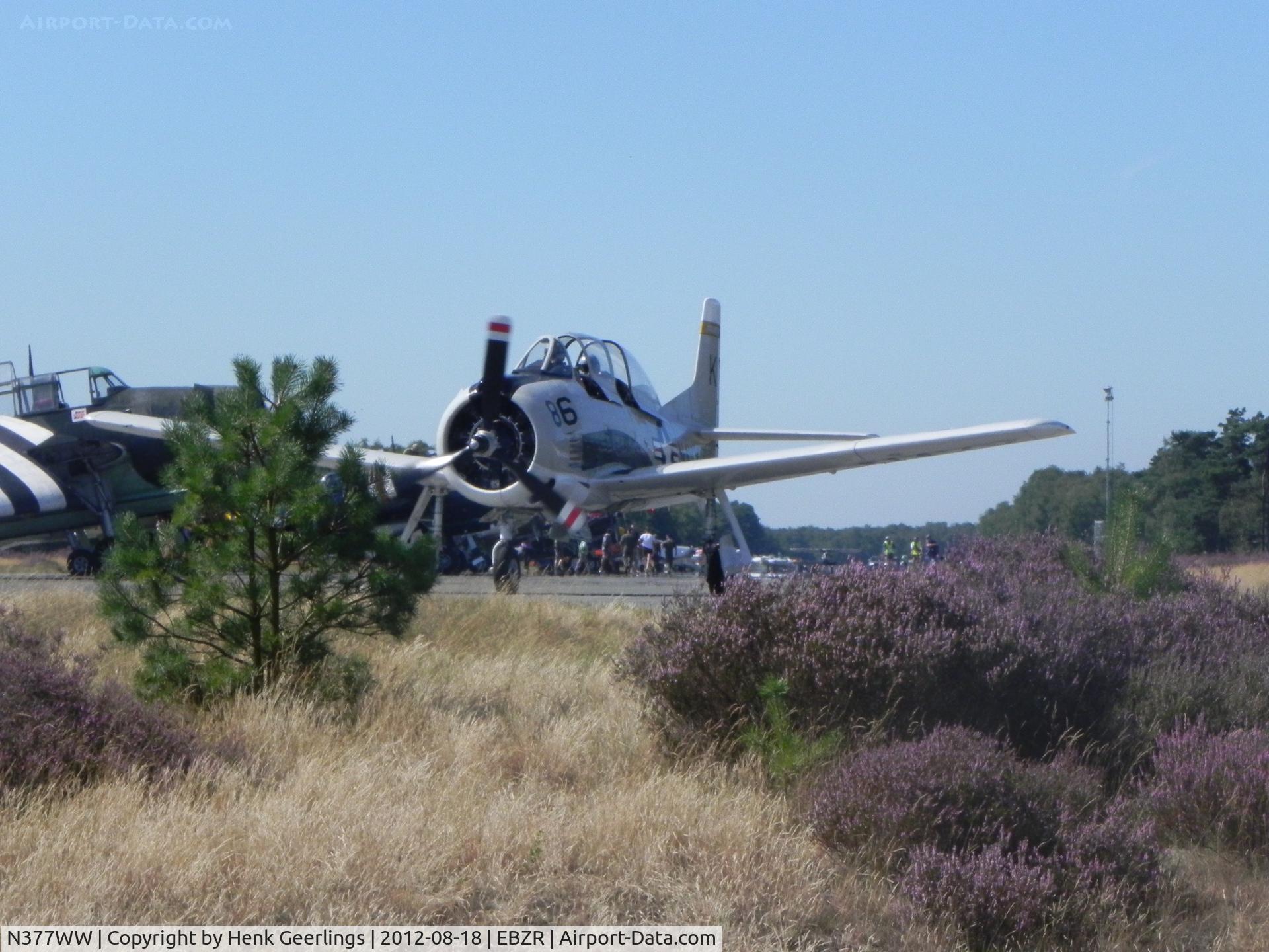 N377WW, 1954 North American T-28B Trojan C/N 200-140, Fly In
