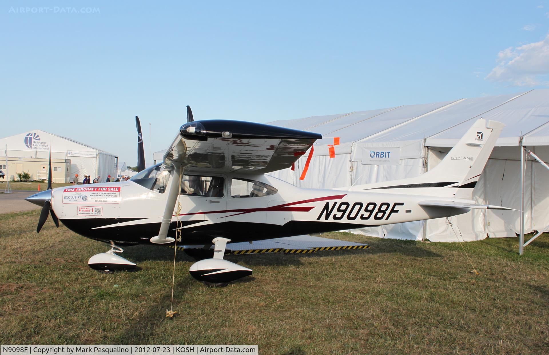 N9098F, Cessna 182T Skylane C/N 18282286, Cessna 182T