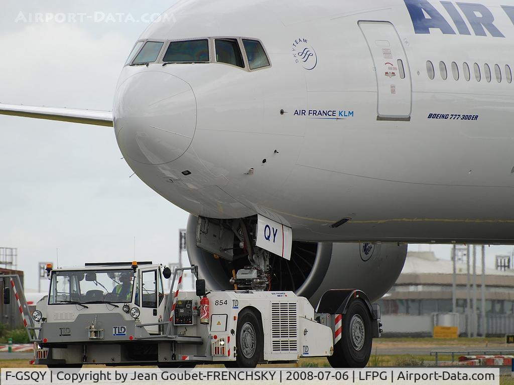 F-GSQY, 2007 Boeing 777-328/ER C/N 35678, direction T2