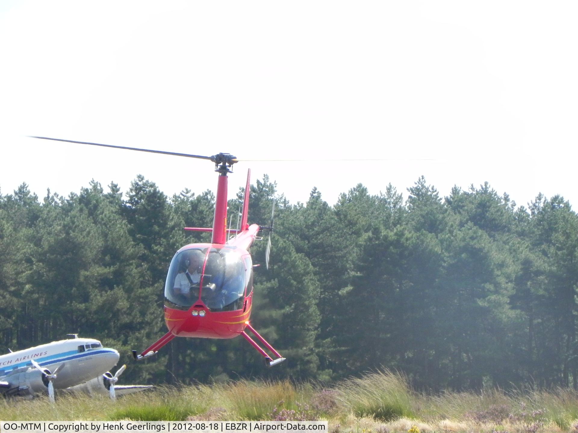 OO-MTM, 2006 Robinson R44 Raven II C/N 11420, Fly In